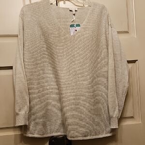 Ella Moss Gray V-Neck Sweater Soft Knit